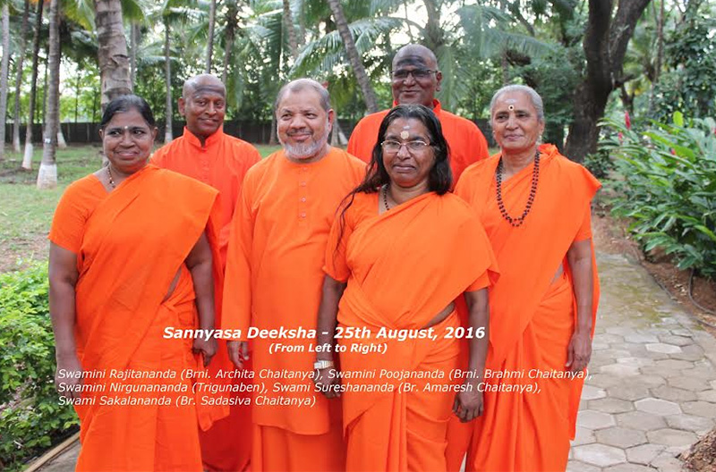 Chinmaya Mission Brahmachari and Brahmacharinis